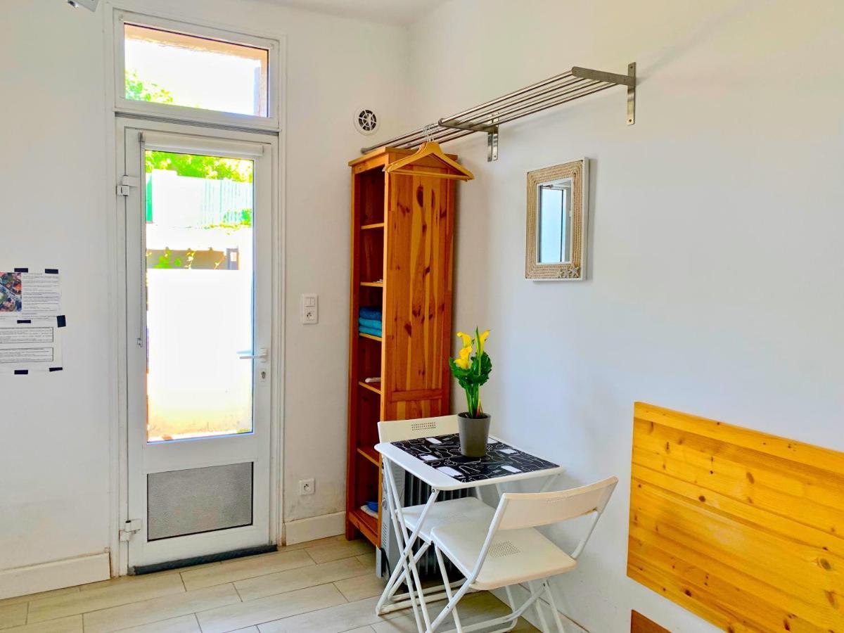 Blue Summer Vibes Mini Studio For Two, Ac, Parking, Beach At 50M, Spa Access -2 La Ciotat Luaran gambar